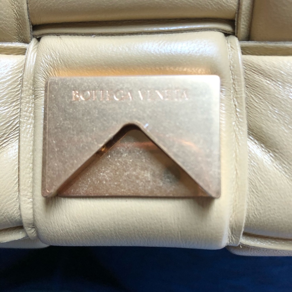SOLD NEW Bottega Veneta Padded Cassette Bag SOLD - Picture 7 of 8
